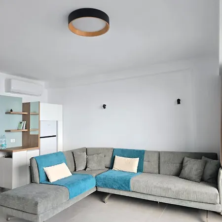 Azure & Pearl, Sea View & For 4