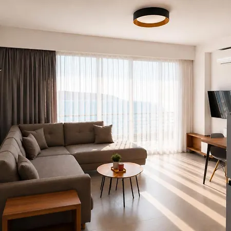 Azure & Pearl, Sea View & For 4 아파트 *
