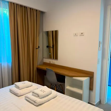 Azure & Pearl, Sea View & For 4