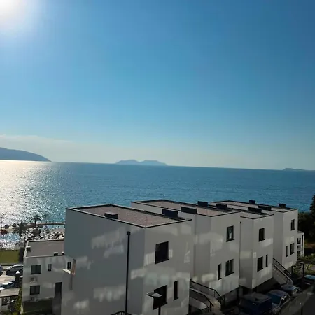 Azure & Pearl, Sea View & For 4 Vlorë
