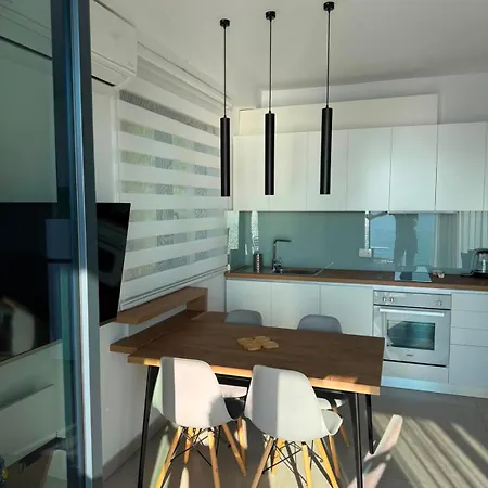 Azure & Pearl, Sea View & For 4