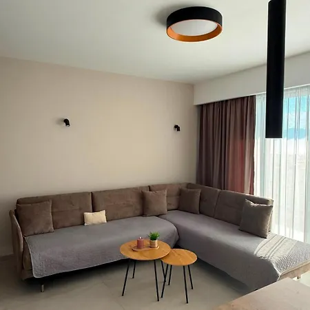 Azure & Pearl, Sea View & For 4 Apartamento
