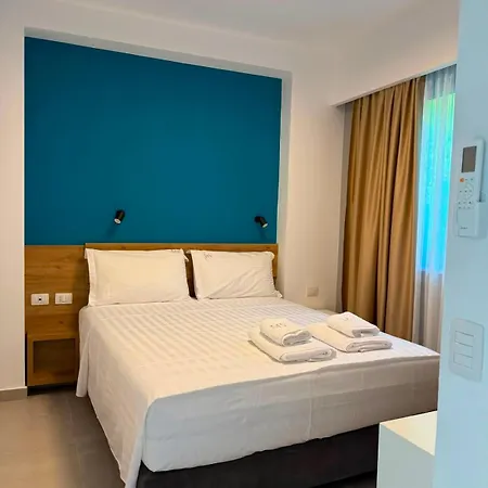 Azure & Pearl, Sea View & For 4 *